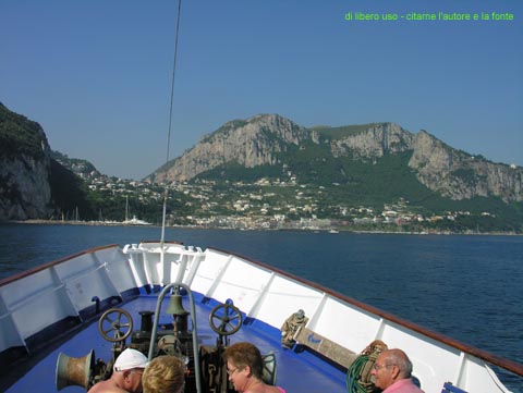 a-Verso-Isola-di-Capri-747